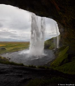 7559 Seljalandsfoss Waterfall, Iceland